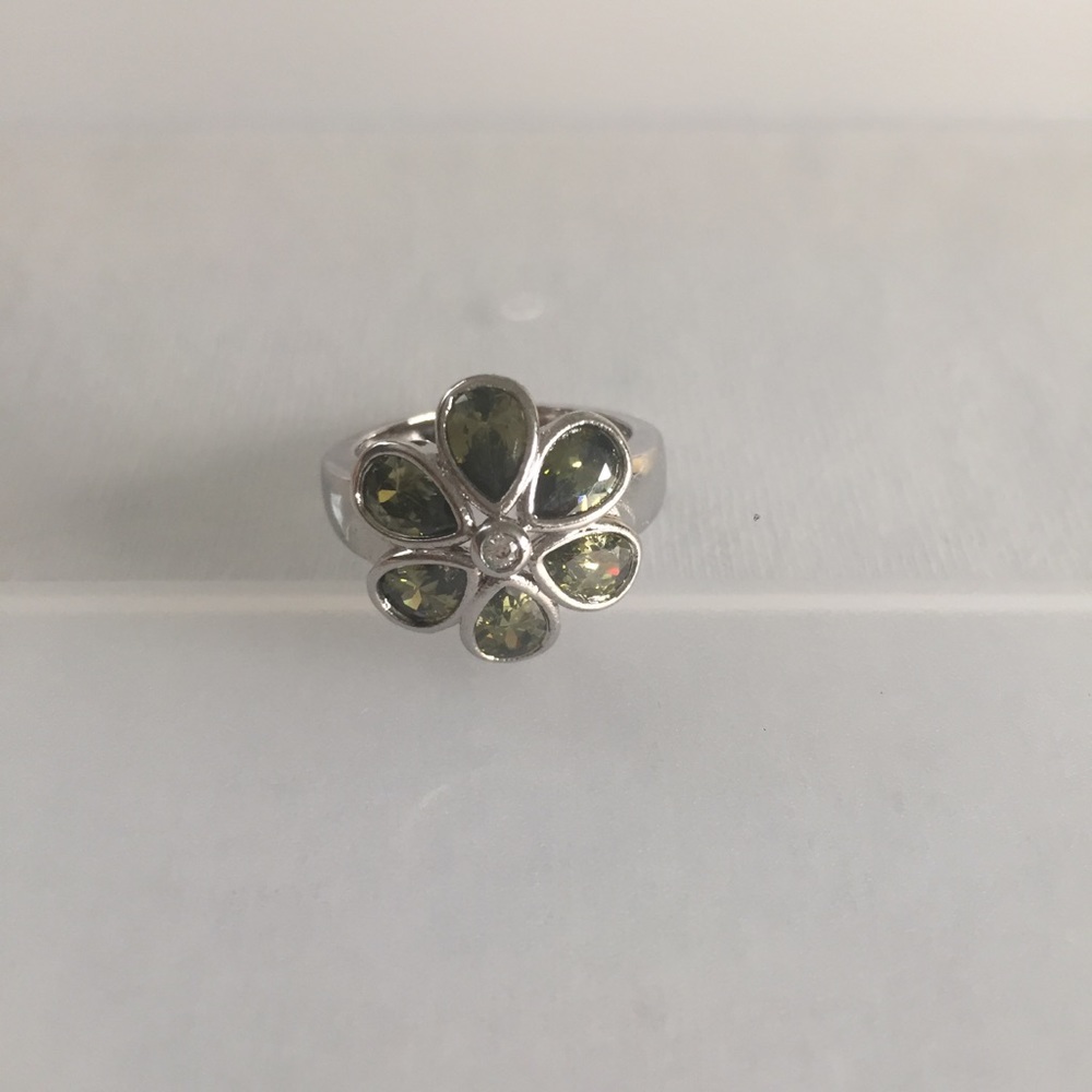 Silver Flower Ring With Green Stones